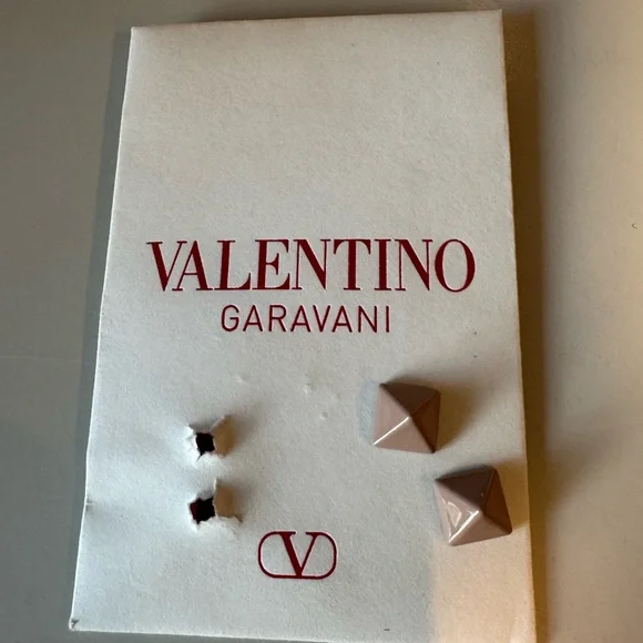 Valentino Garavani Women's Nude/Pink Tonal Rockstud Sandal Block Heels - Picture 16 of 17